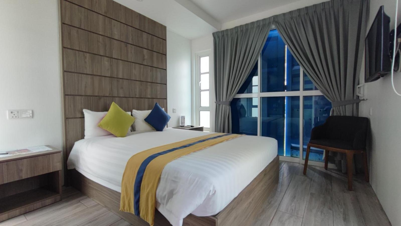 Solesor Kampong Beach Resort Port Dickson Exteriör bild