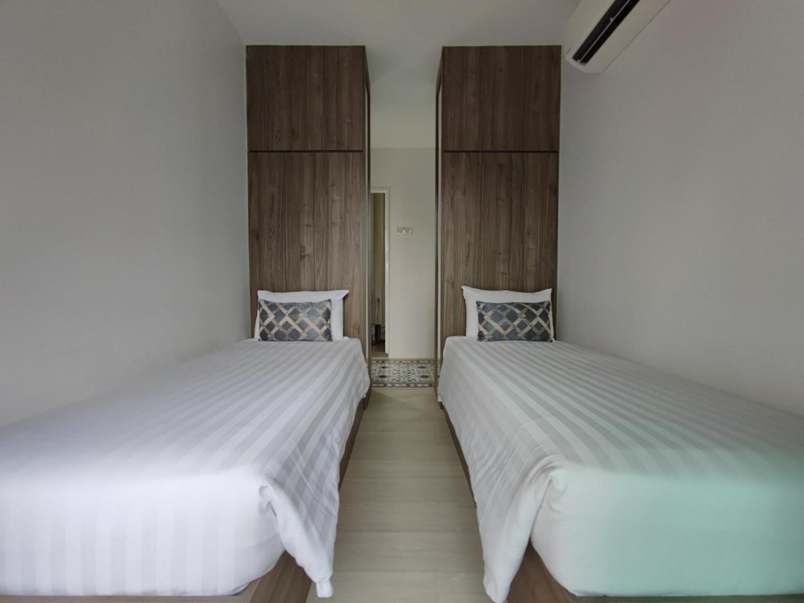Solesor Kampong Beach Resort Port Dickson Exteriör bild